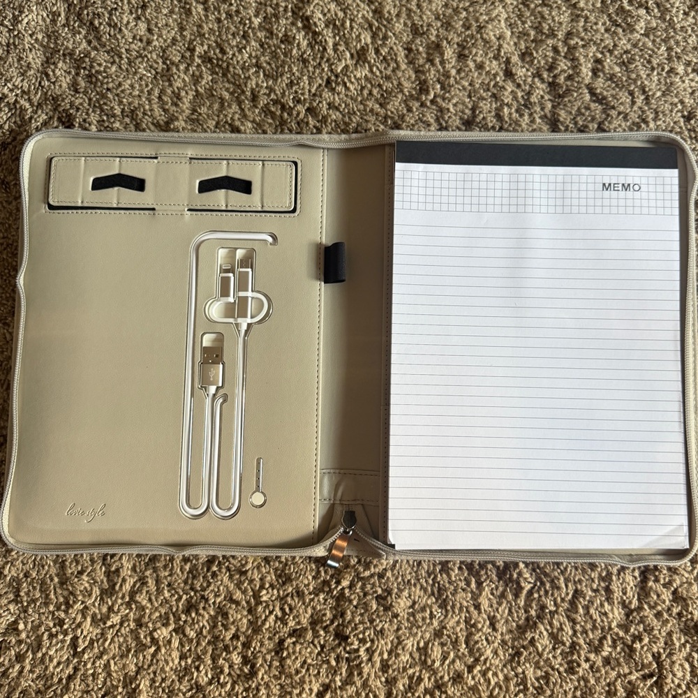 Phone Charging Business & Travel Portfolio w/Built-in Power Bank